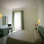 Gran Bretagna Ortigia 3* Syrakus