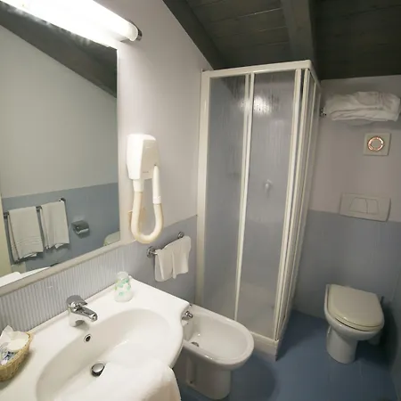 Gran Bretagna Ortigia 3* סירקוזה