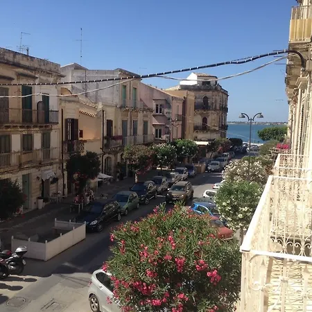 Gran Bretagna Ortigia 3* סירקוזה