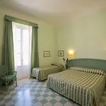 Gran Bretagna Ortigia Отель 3*