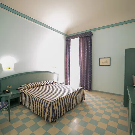 Gran Bretagna Ortigia سيراكوزا