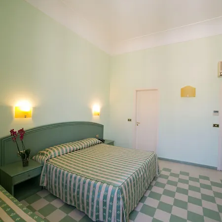 Gran Bretagna Ortigia 3*