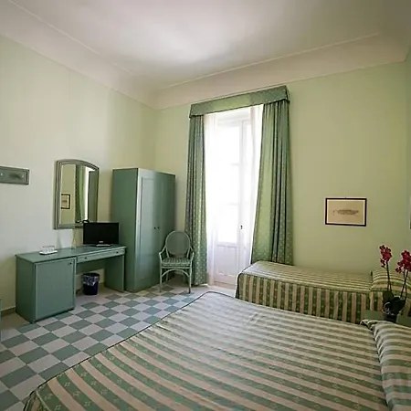 Отель Gran Bretagna Ortigia 3*