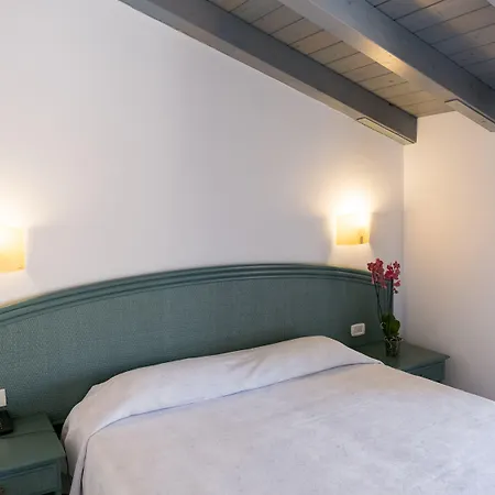 Hotel Gran Bretagna Ortigia 3*